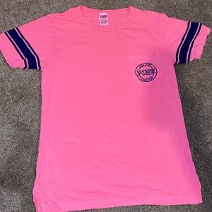 PINK XS campus T-shirt in pink with blue stripes